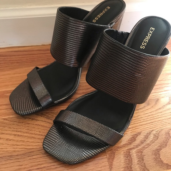 Black Metallic High Heels - Picture 6 of 6